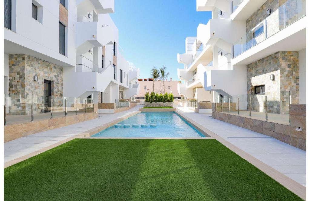 MyFlats Luxury Beach Avenue - отзывы и видео