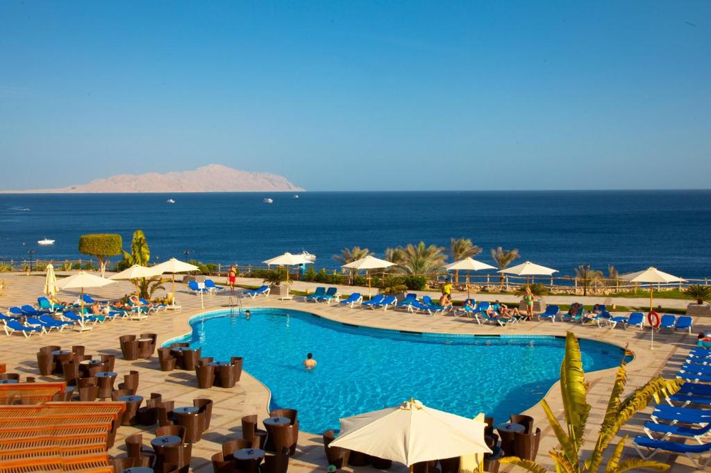 Bazén v ubytování Island View Resort nebo v jeho okolí