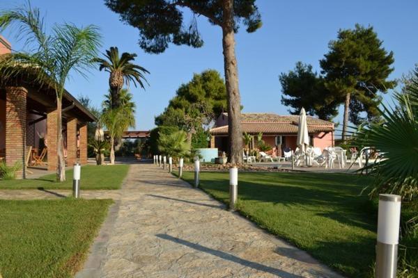 Vonkajšia záhrada v ubytovaní Holiday Menfi | Casale Abate