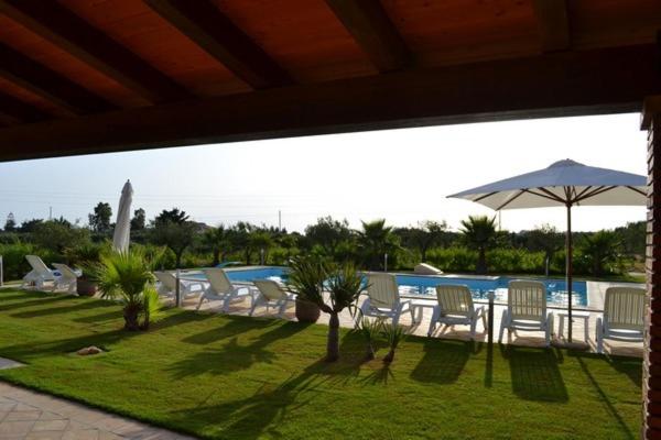 Bazén v ubytovaní Holiday Menfi | Casale Abate alebo v jeho blízkosti