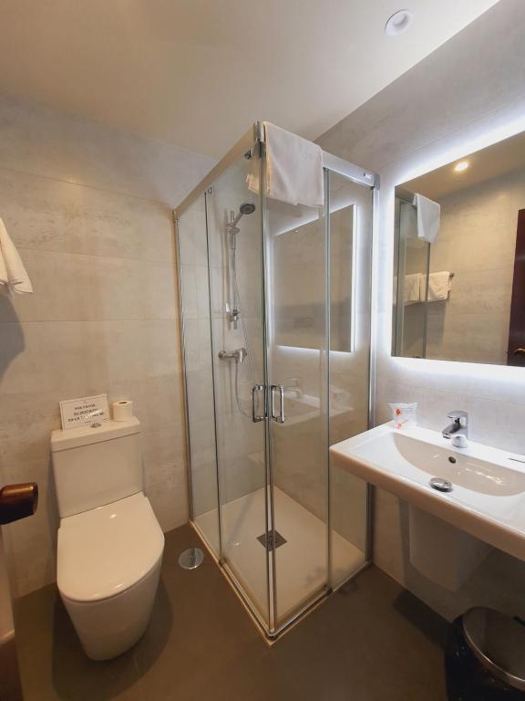 Koupelna v ubytování HOSTAL DOÑA JUANA