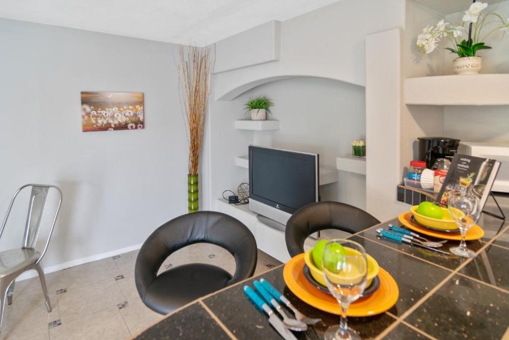 ULTRA COZY CASITA BY DTWN PHX - Villa D'une Chambre