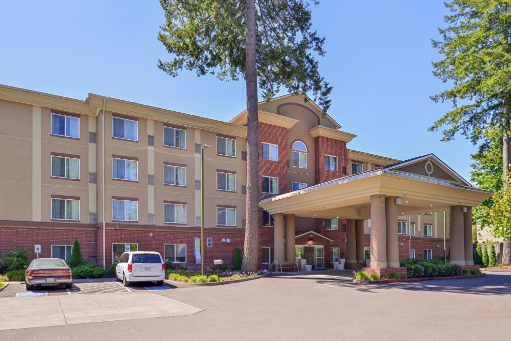 Holiday Inn Express & Suites Lacey - Olympia by IHG photo