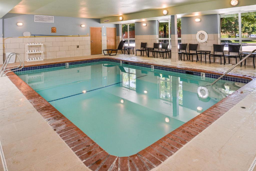 Holiday Inn Express & Suites Lacey - Olympia by IHG photo