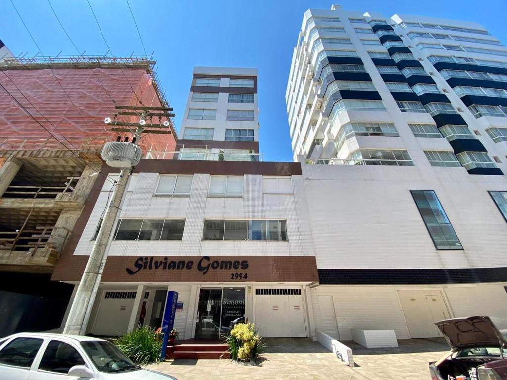  Apto 2 dom e 3 quadras do mar edifício Silviane Gomes 7 andar