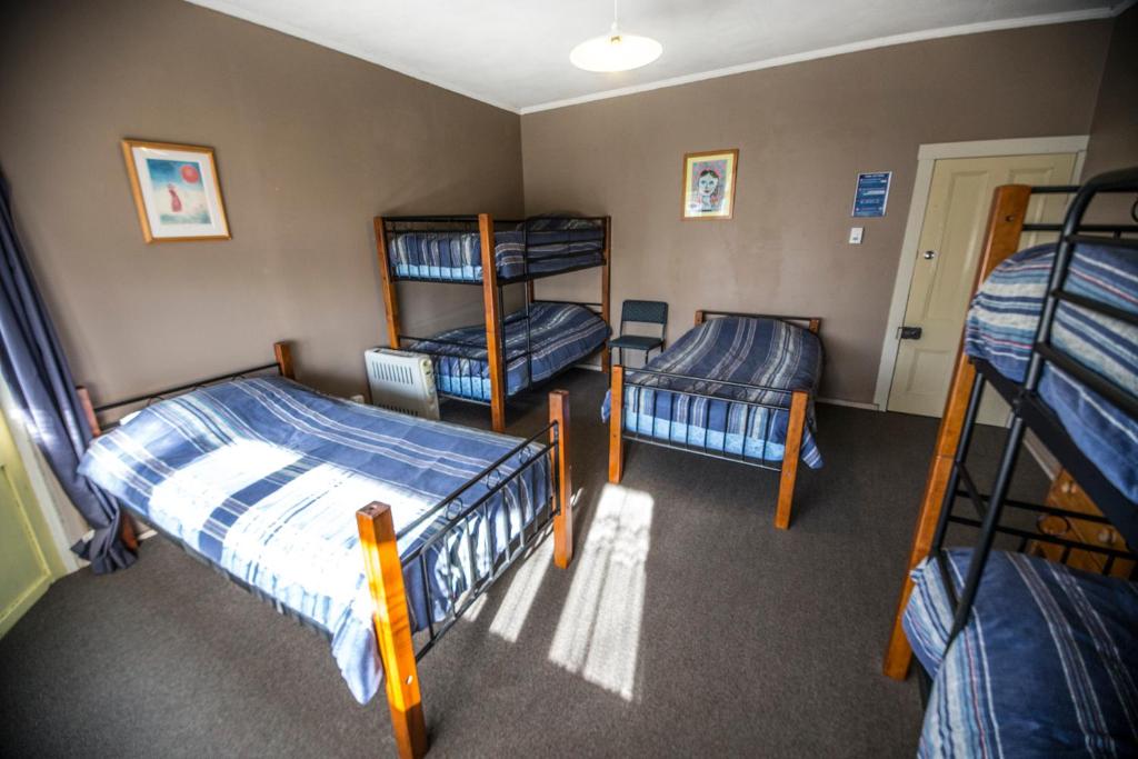 Postel nebo postele na pokoji v ubytování Smylies Accommodation