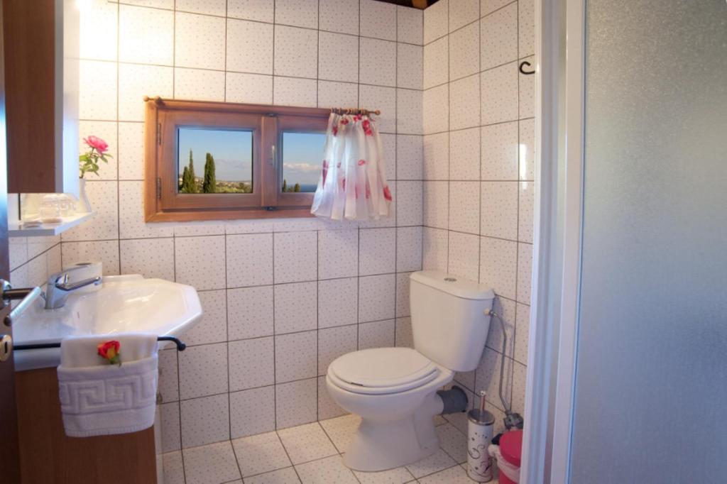A bathroom at Felix Residence