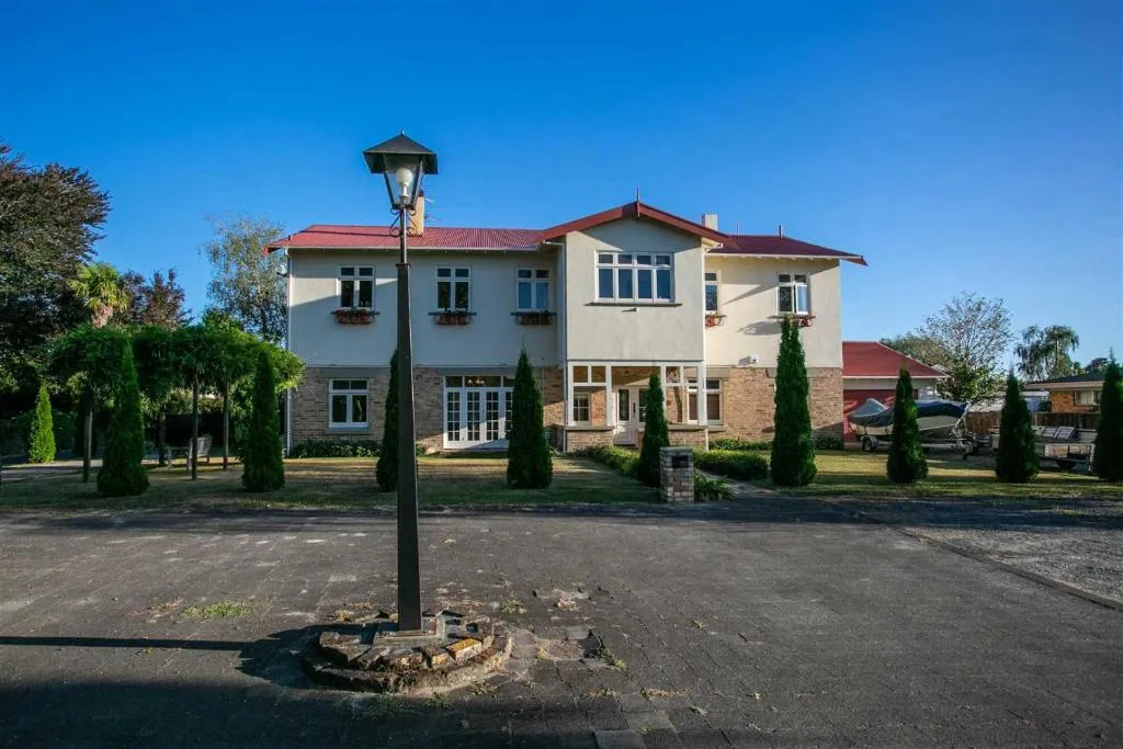 Penmarric House B&B - Self Check-in, Cambourne, New Zealand