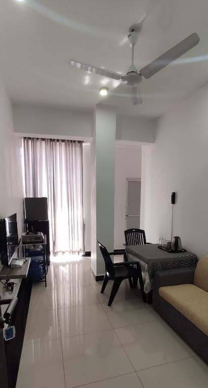 SkyCasa Holiday Apartments - Apartment With Balcony