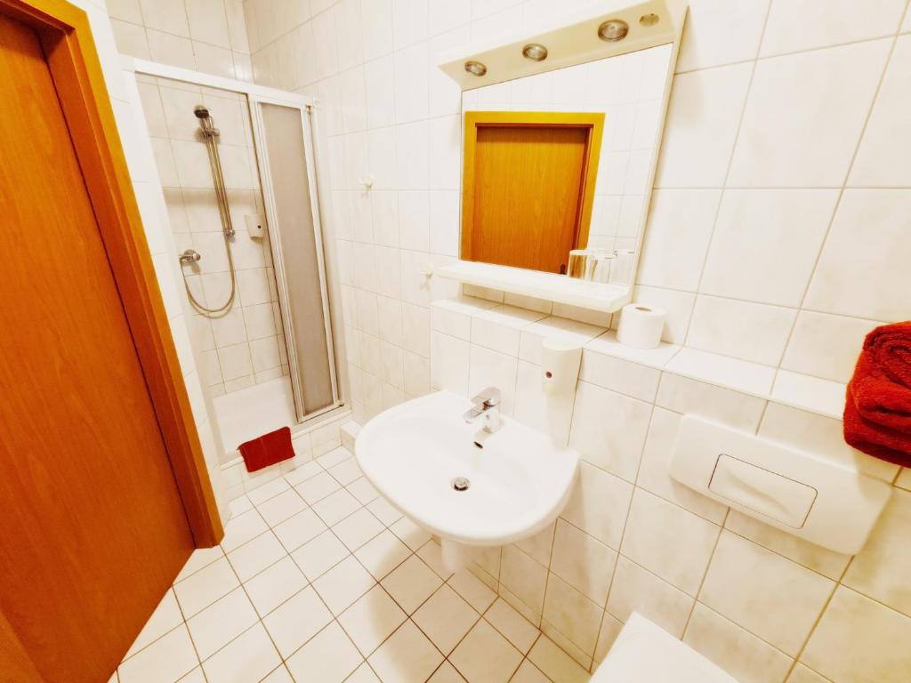 DM Hotels & Apartments - Hotel Deutsches Haus - Eenpersoonskamer
