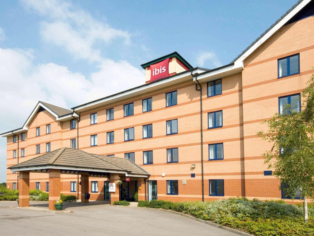 ibis Rotherham East – (M18 / M1) - Housity