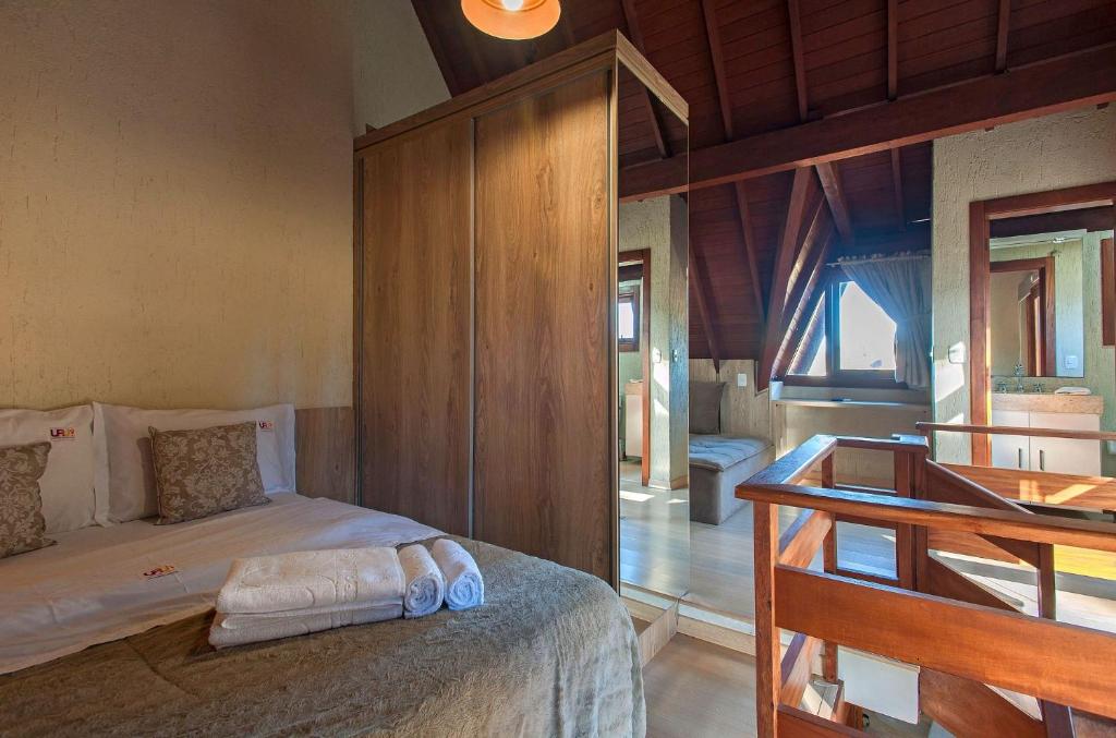 VILLA 302 COBERTURA 3 DORM EM COND COM PISCINA JUNTO AO CENTRO  VILLA 302 COBERTURA 3 DORM EM COND COM PISCINA JUNTO AO CENTRO