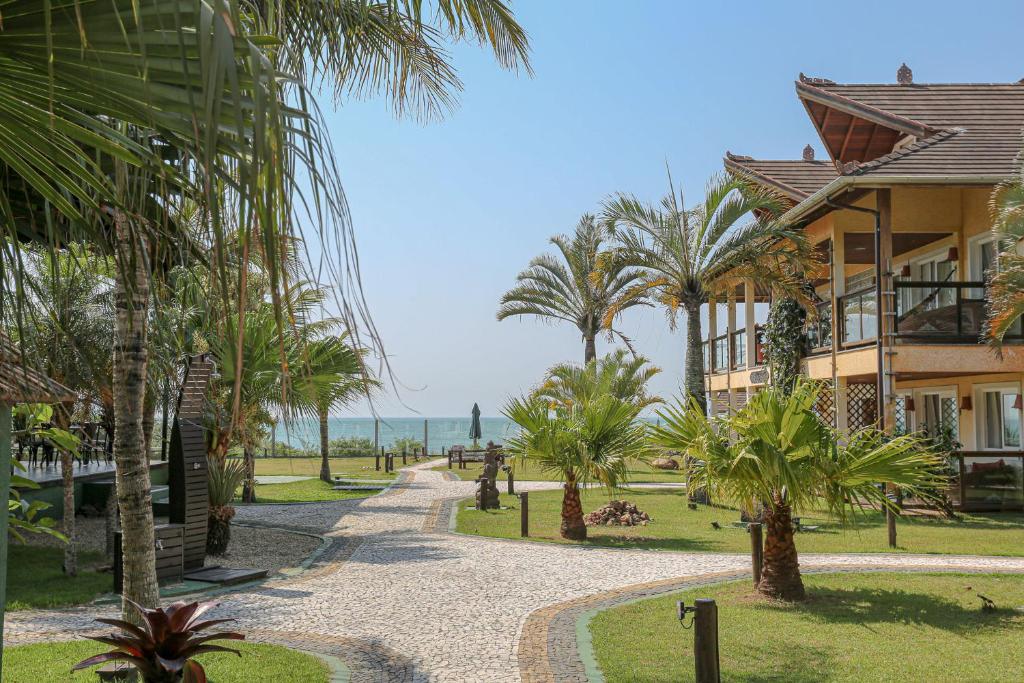  Praia do Estaleiro Guest House