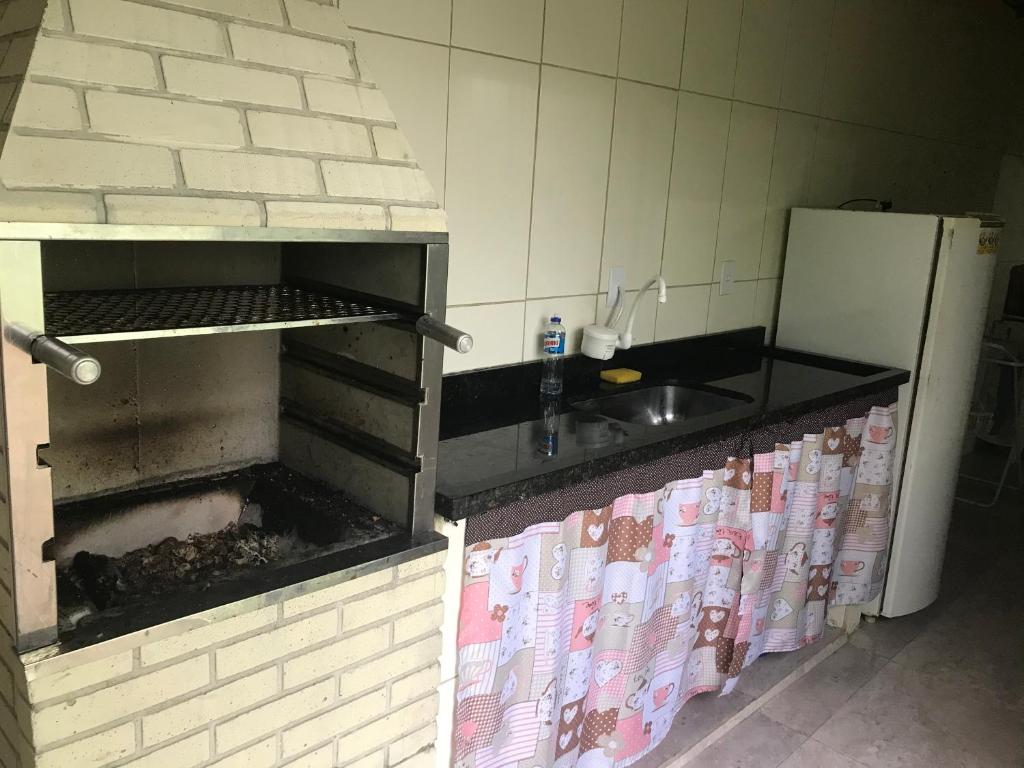  Sobrado 04 em condomínio perto da praia