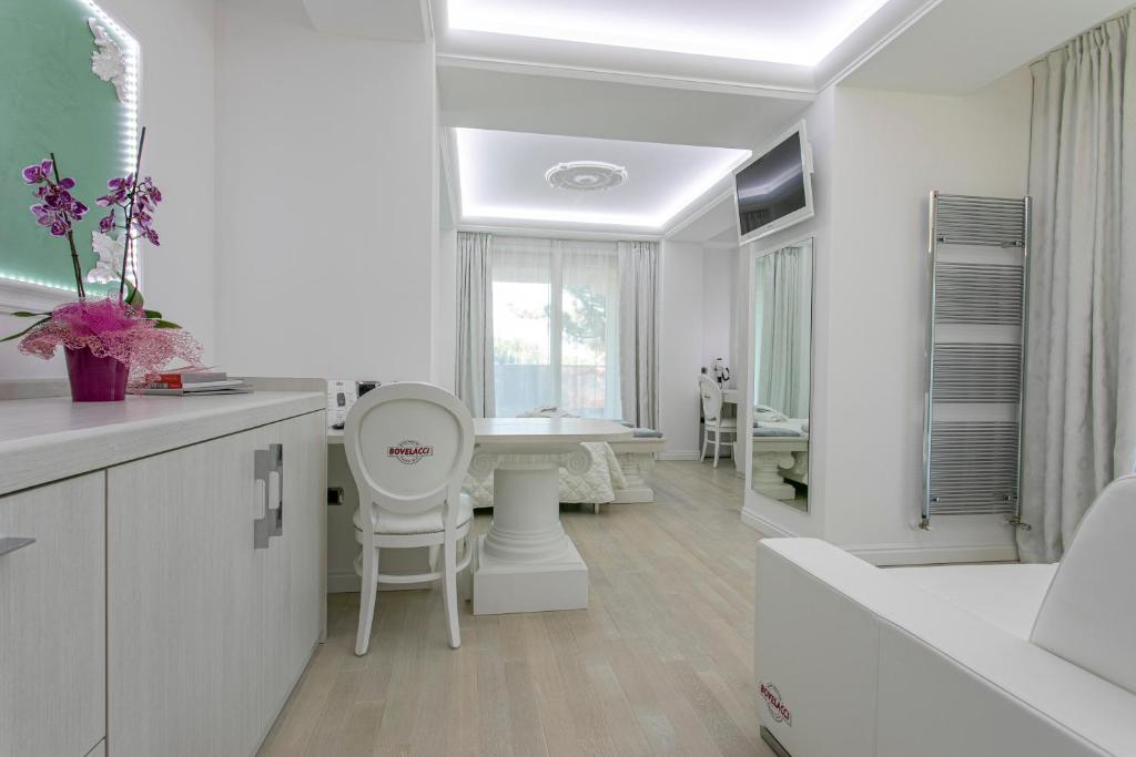 Koupelna v ubytování Boutique Hotel Paradiso Bovelacci