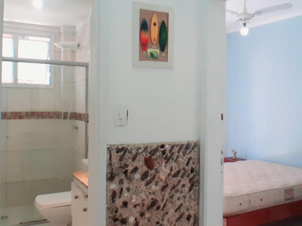  Apartamento vento e mar 2 quartos na quadra da praia