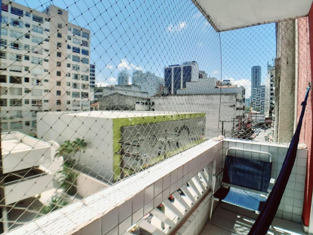  Apartamento vento e mar 2 quartos na quadra da praia