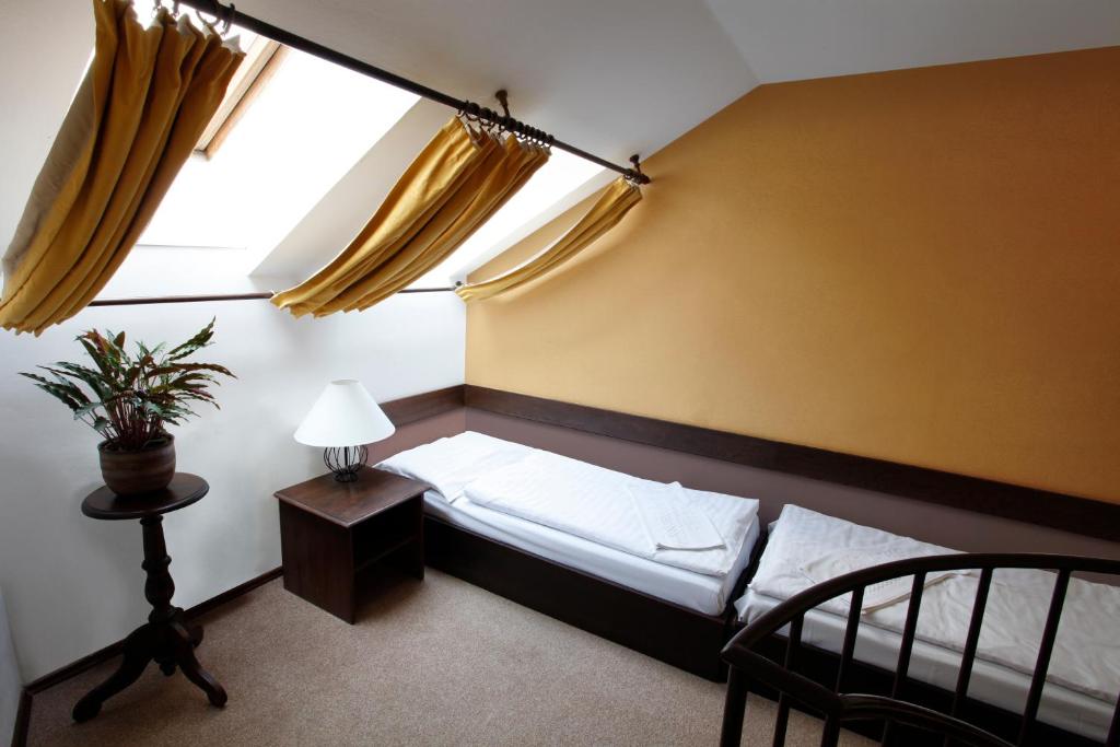 Hotel U Kríže - Resim 2