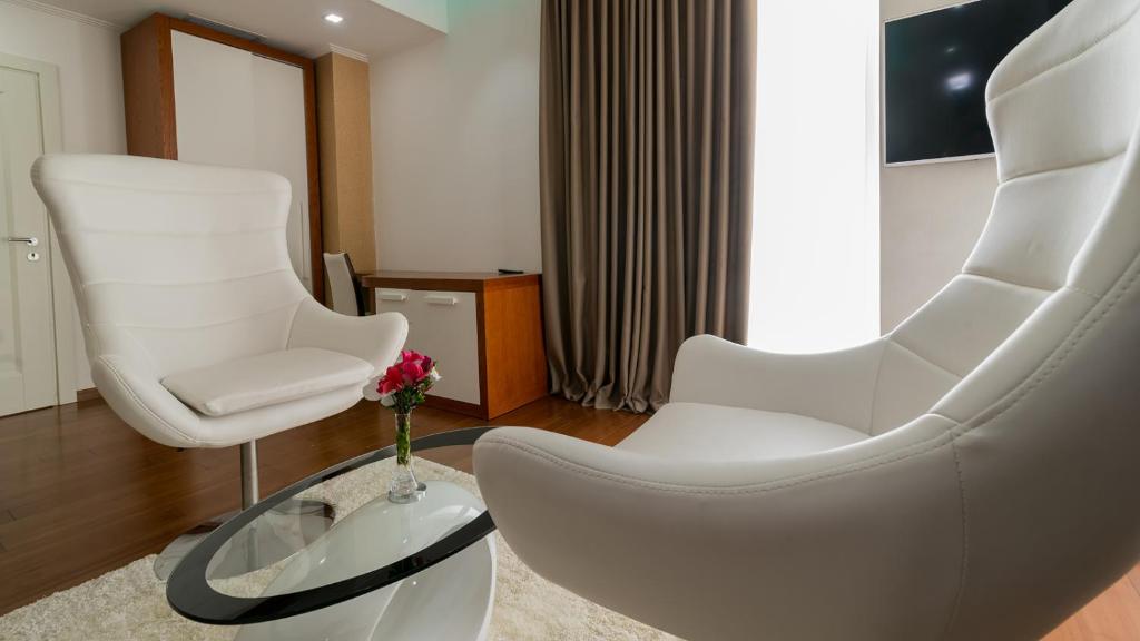 Deluxe & Executive SPA by Rafaelo - Image 12