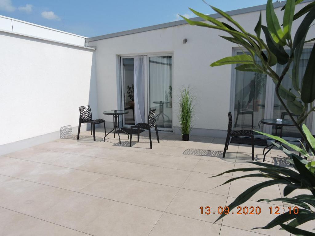 A balcony or terrace at Primma Hotel