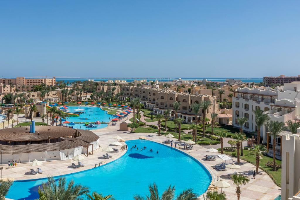 Royal Lagoons Resort & Aqua Park Families and Couples Only - Pièce Triple Supérieure Avec Vue Sur La Piscine