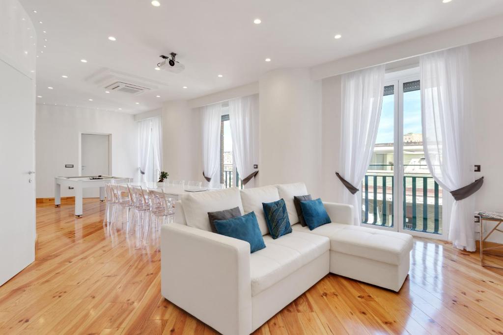 Tiffany & Babylon Luxury Stay - Resim 27