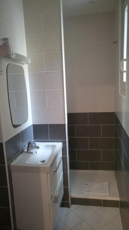 Hôtel De La Perdrix Rouge - Resim 34