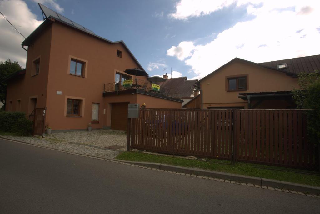 Budova, kde se ubytování v soukromí nachází