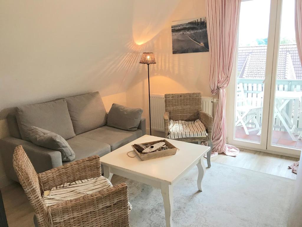 Ferienwohnungen im Haus Borée - Apartment With Balcony
