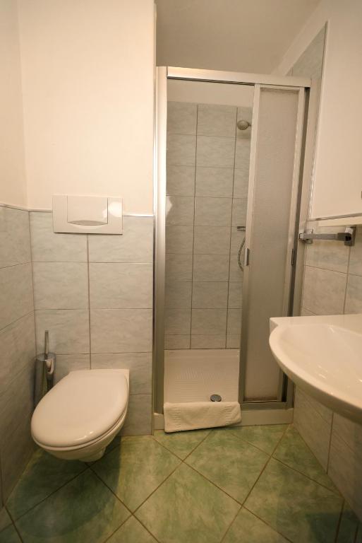 Kúpeľňa v ubytovaní Hotel Marlingerhof
