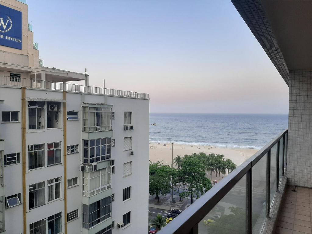  ATLANTICO FLAT em Copacabana com serviços