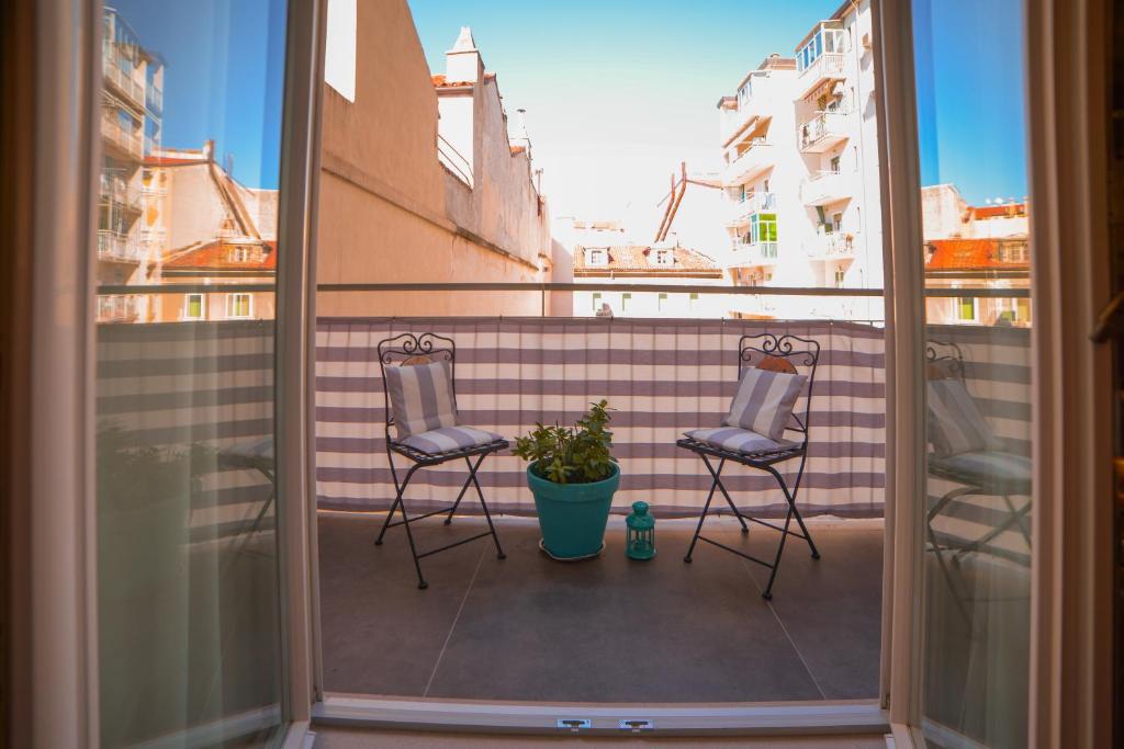 The Lion's Den BnB - Chambre Double De Luxe Avec Balcon