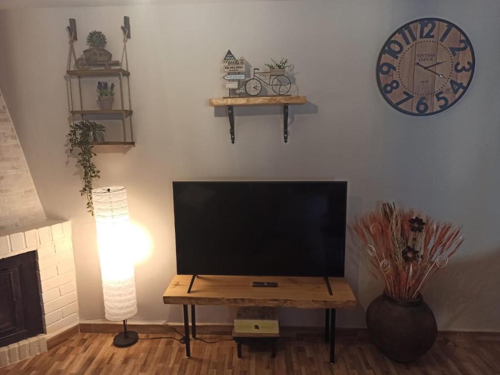 TV a/nebo společenská místnost v ubytování LA CASA DE LA ABUELA DESI