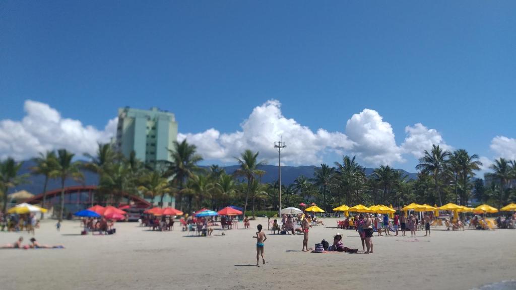  Bertioga-Casa Inteira ou Suites Privativas