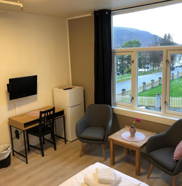 Nespecifikovaný výhled na hory nebo výhled na hory při pohledu z hotelu