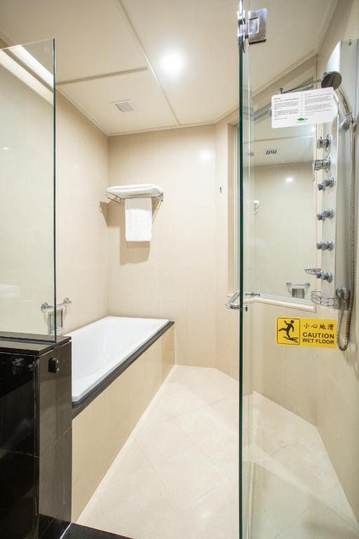 Koupelna v ubytování Shantou Junhua Haiyi Hotel