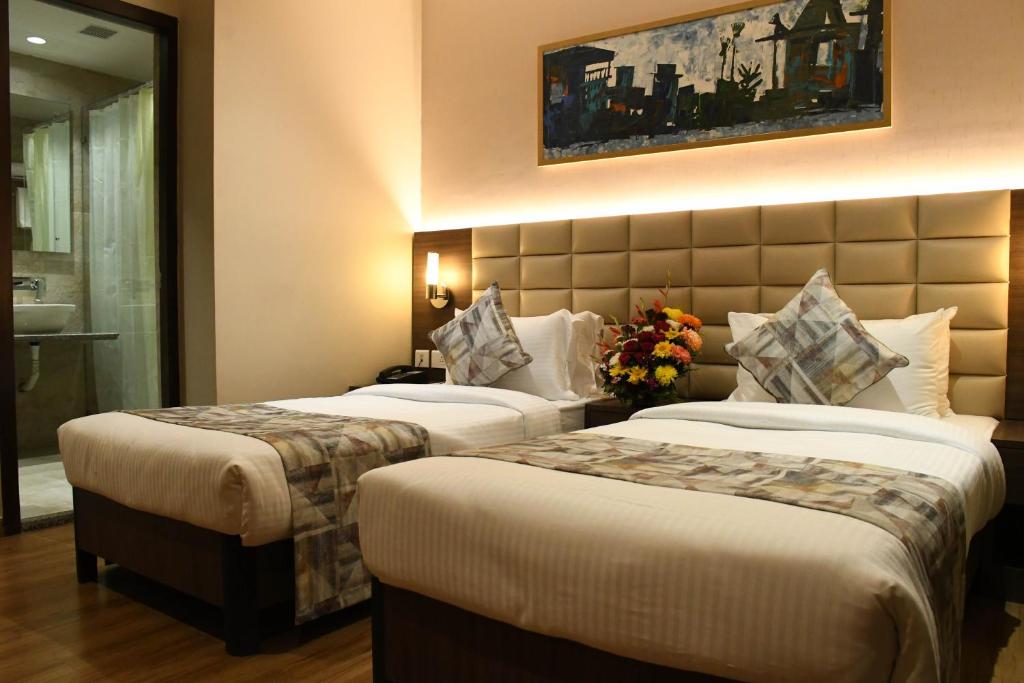 LYNQ AERO - Double Double Double Room
