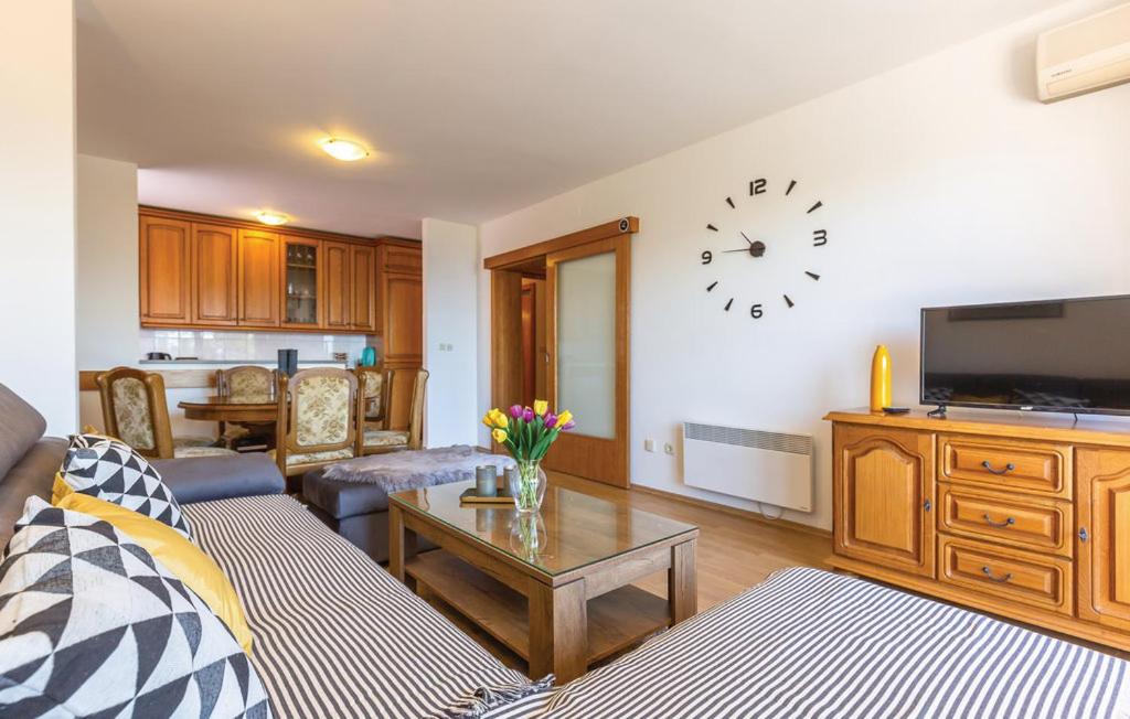 TV a/nebo společenská místnost v ubytování Apartman Mikulić Makarska