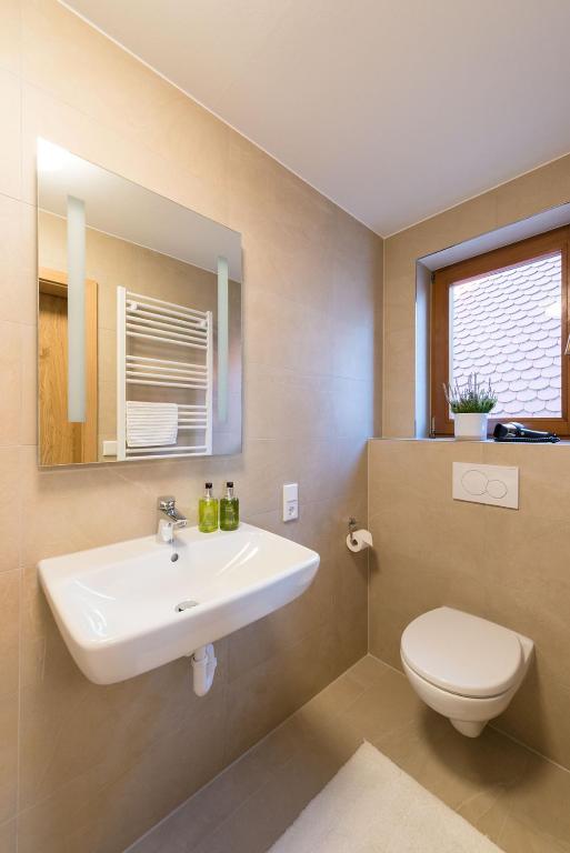 Gasthof-Pension Brauner Hirsch in Alfeld - Mittelfranken - Double Room