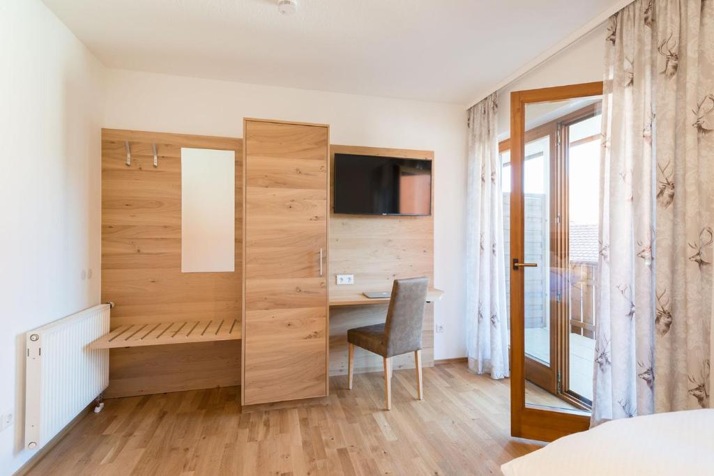 Gasthof-Pension Brauner Hirsch in Alfeld - Mittelfranken - Single Room
