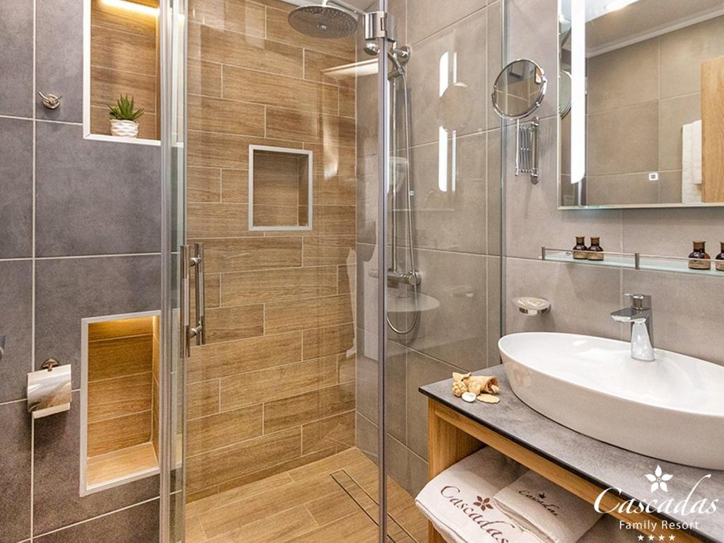 Cascadas Family Resort - Deluxe Studio