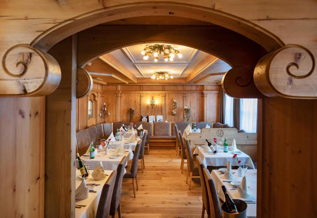 Reštaurácia alebo iné gastronomické zariadenie v ubytovaní Seiblishof Superior Hotel Ischgl