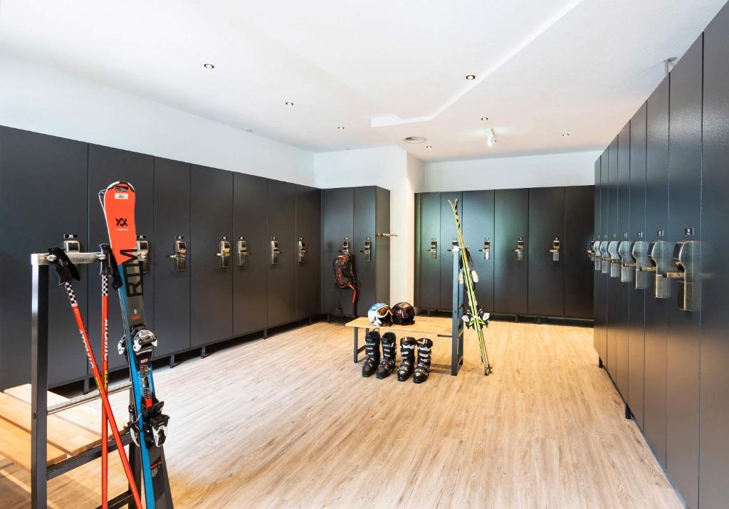 Posilňovňa alebo fitness centrum v ubytovaní Seiblishof Superior Hotel Ischgl