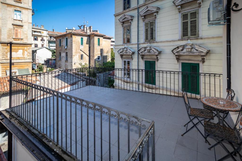 Budova, v ktorej sa apartmán nachádza