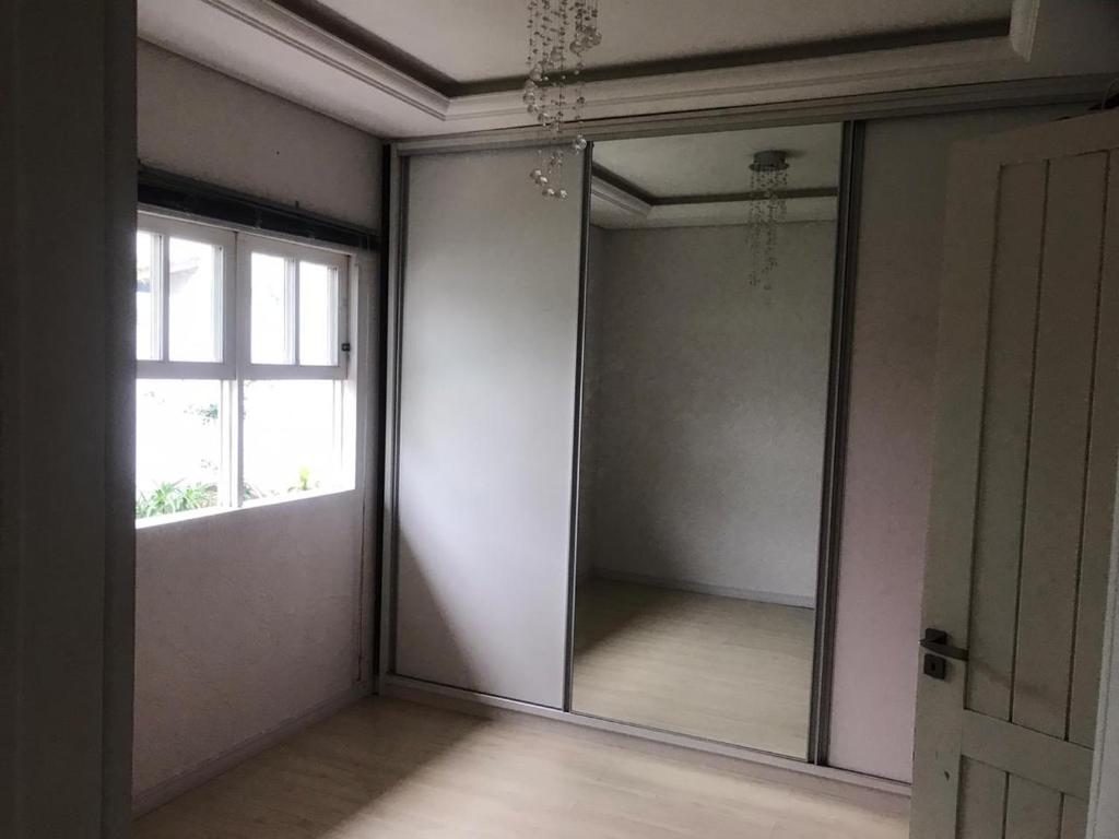  Casa em ambiente familiar e tranquilo