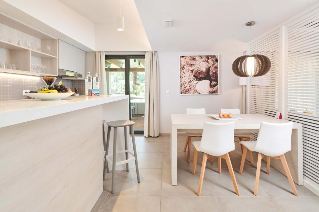 Küche&#47;Küchenzeile in der Unterkunft Villas Bellevue Plava Laguna