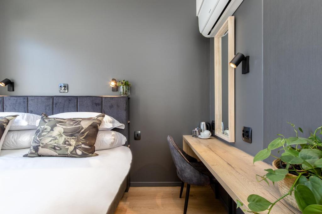 Kloof Street Hotel - Lion Roars Hotels & Lodges - Economy Room With City View
