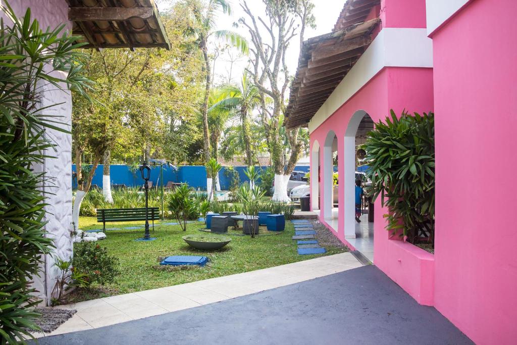  The House Plaza Hotel
