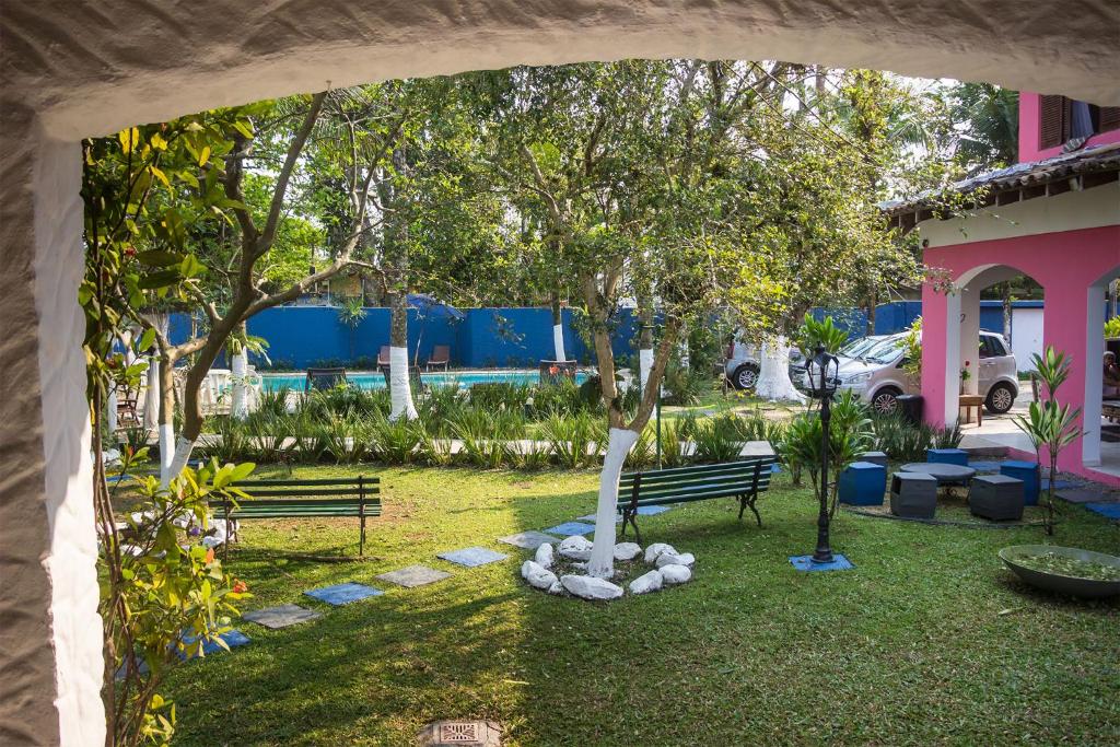  The House Plaza Hotel