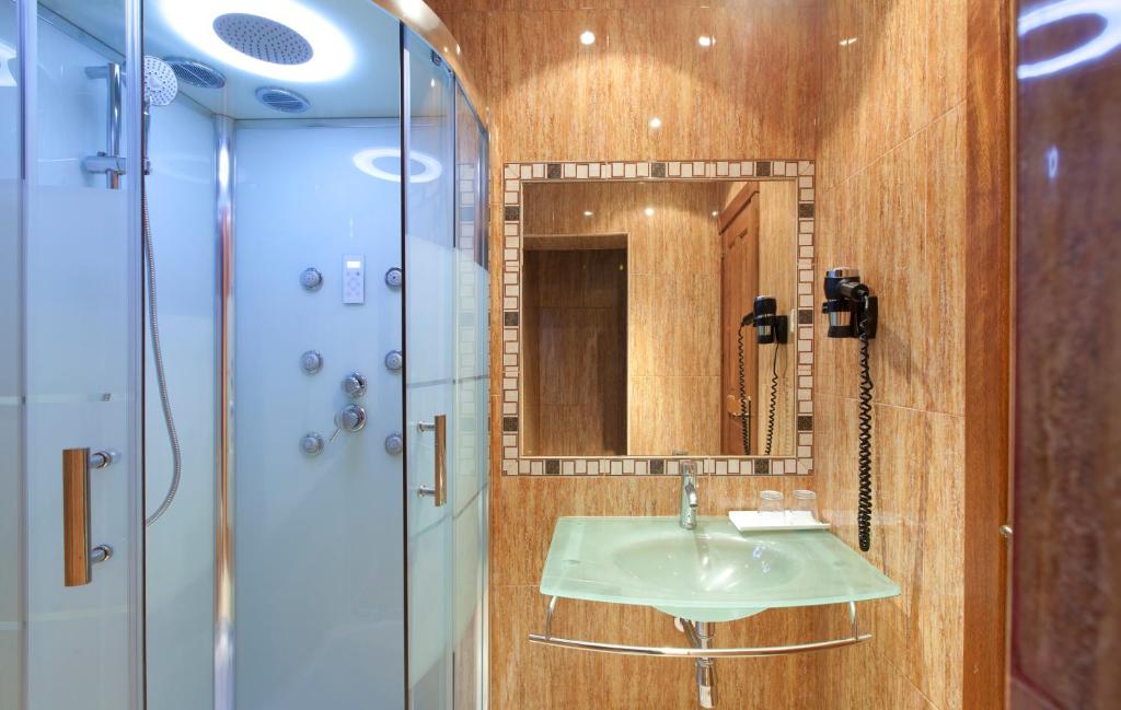 Hotel Mirador Puerta del Sol - Double Avec Un Lit Supplémentaire